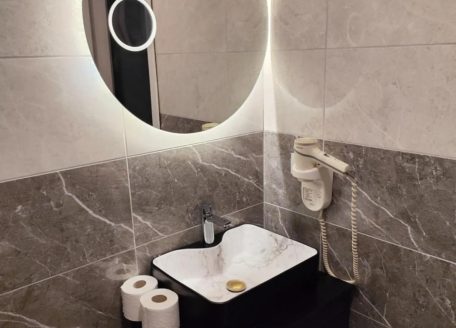Colorful Dreams Hotel Altunizade اسطنبول شقة